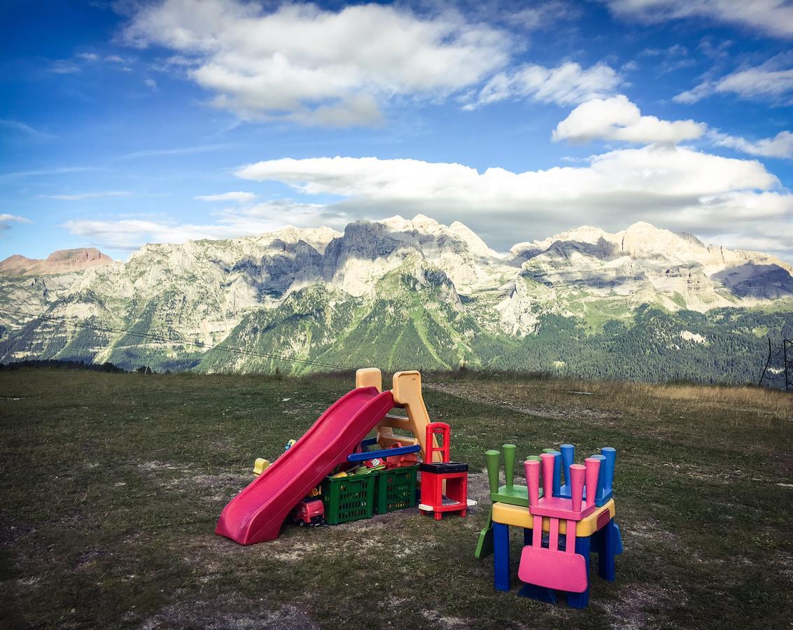 Rifugio Viviani Pradalago Madonna エクステリア 写真