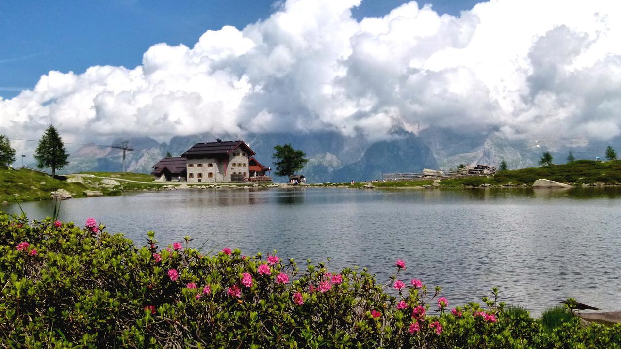 Rifugio Viviani Pradalago Madonna エクステリア 写真